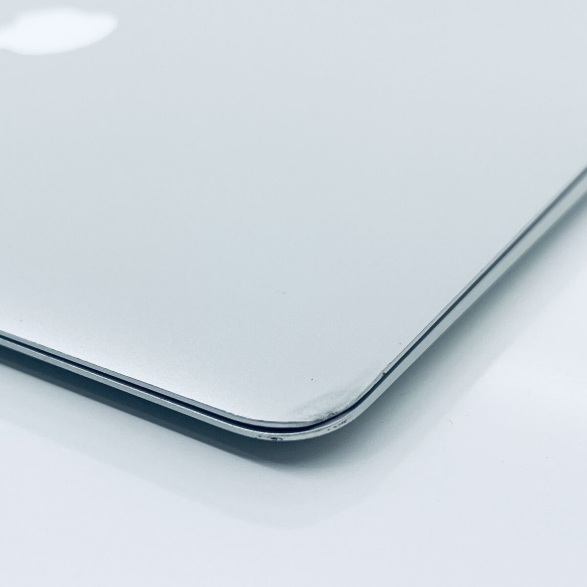 13.3" MacBook Air / Stock No – 7868192 - Image 10