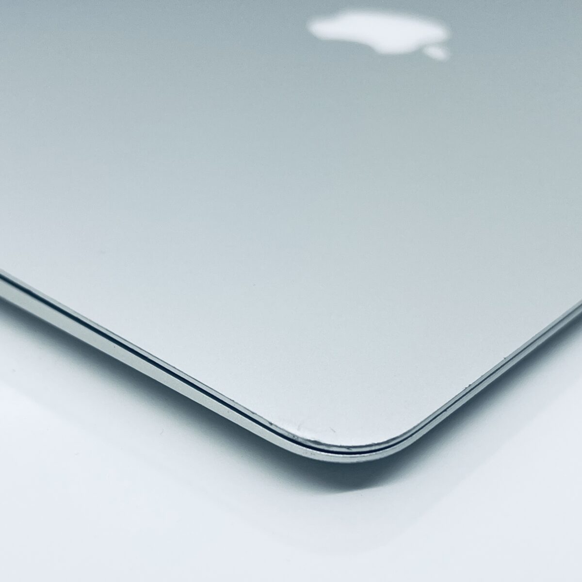 13.3" MacBook Air / Stock No – 7868192 - Image 11
