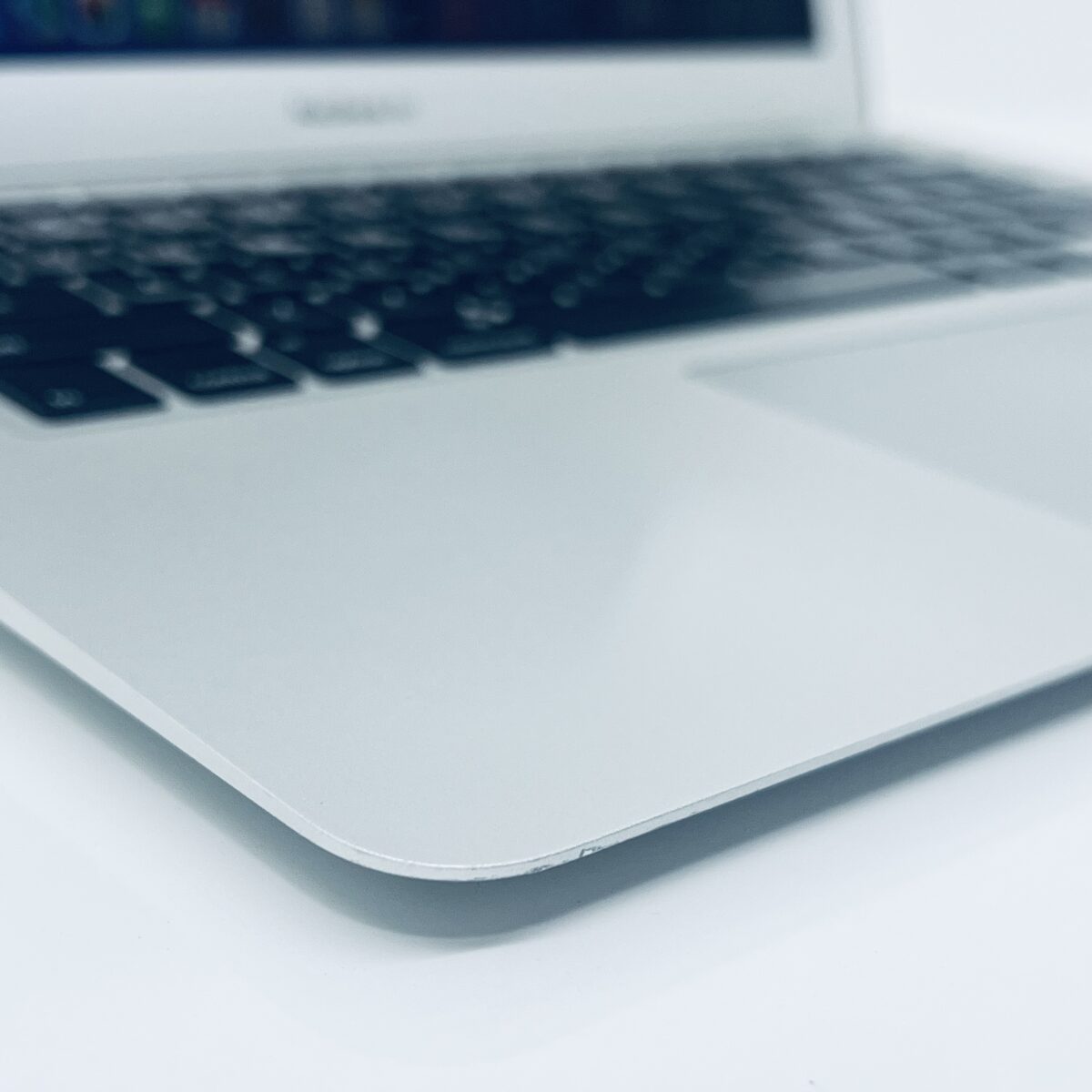 13.3" MacBook Air / Stock No – 7868193 - Image 5