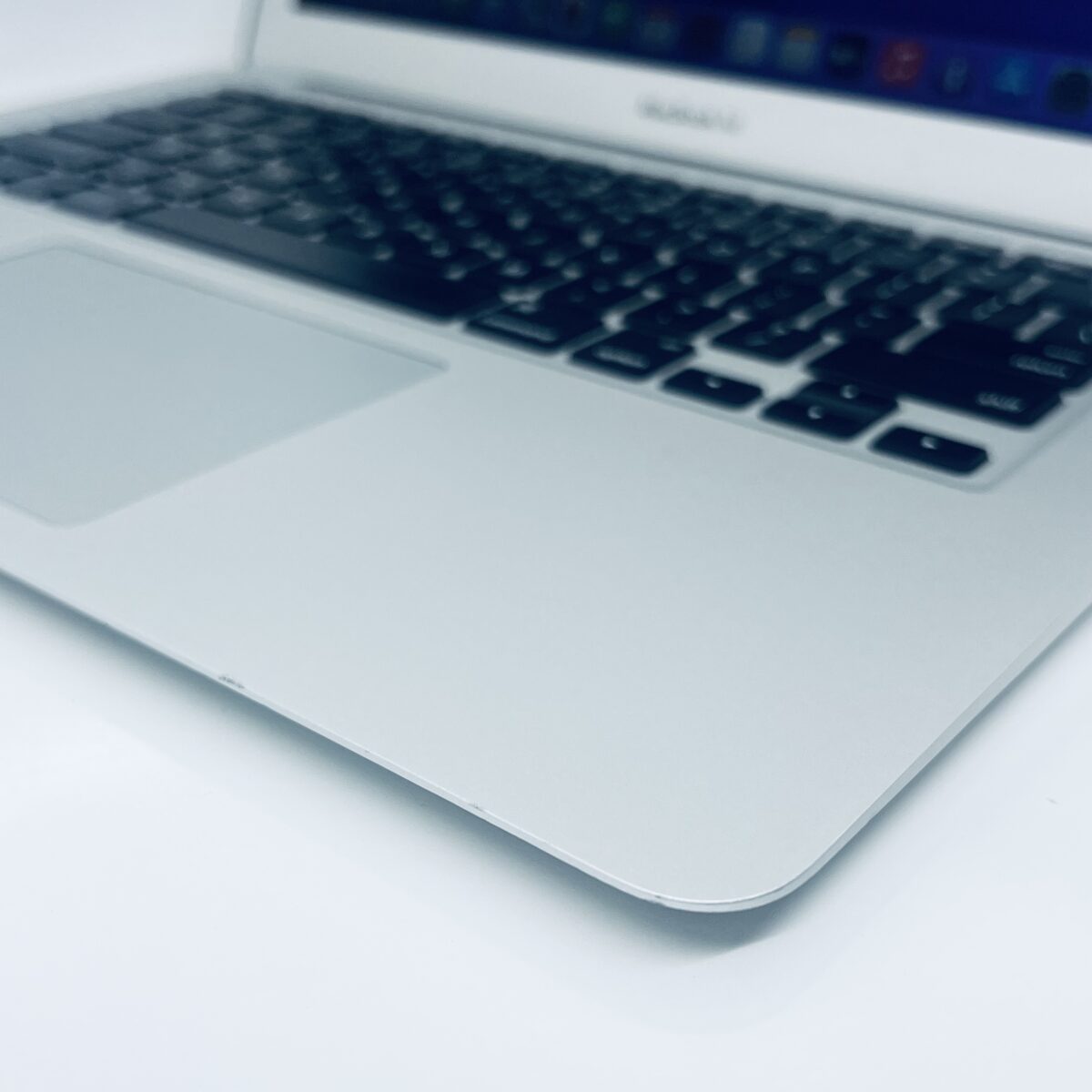 13.3" MacBook Air / Stock No – 7868240 - Image 4