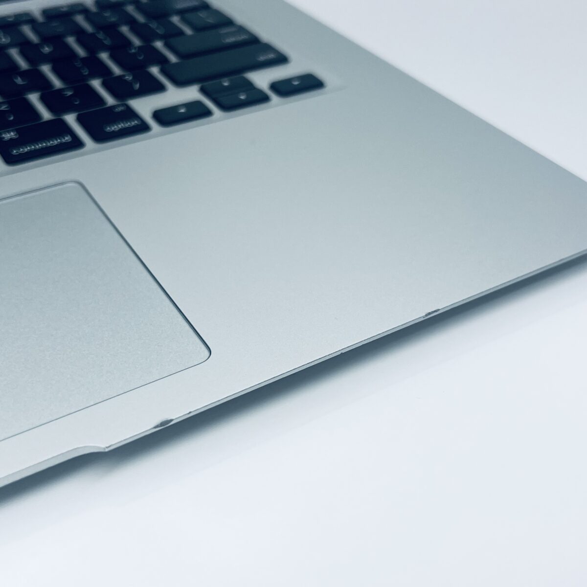 13.3" MacBook Air / Stock No – 7868240 - Image 5