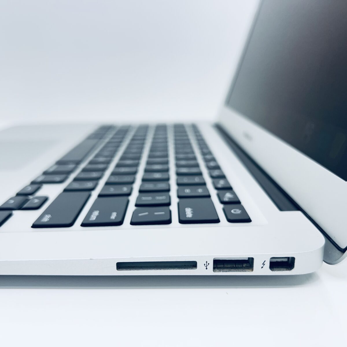 13.3" MacBook Air / Stock No – 7868223 - Image 3