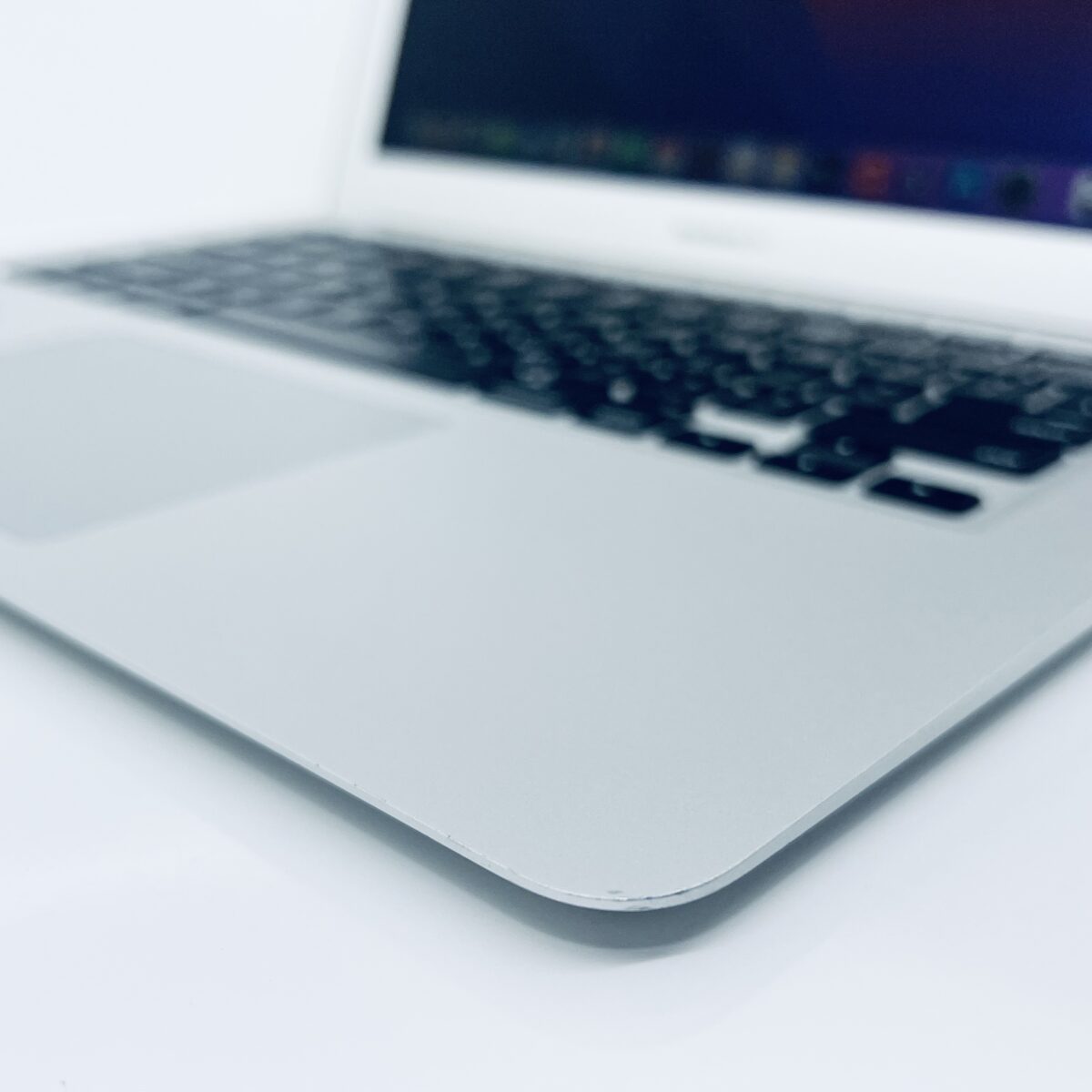 13.3" MacBook Air / Stock No – 7868223 - Image 4