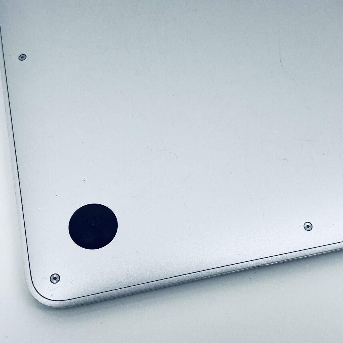 13.3" MacBook Air / Stock No – 7868223 - Image 20