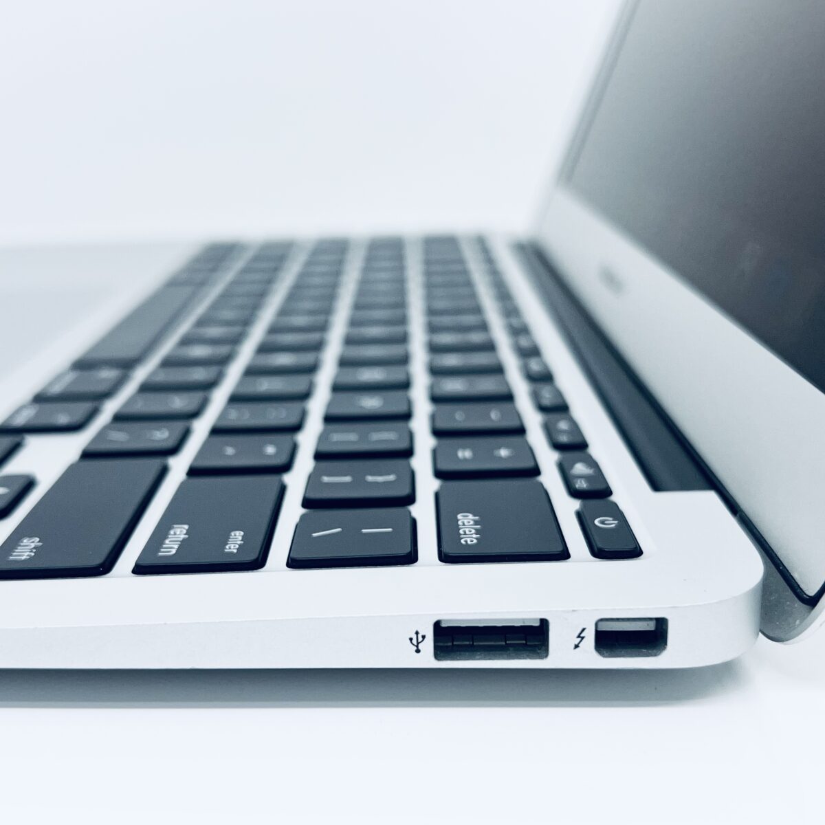 11.6" MacBook Air / Stock No – 7868226 - Image 3