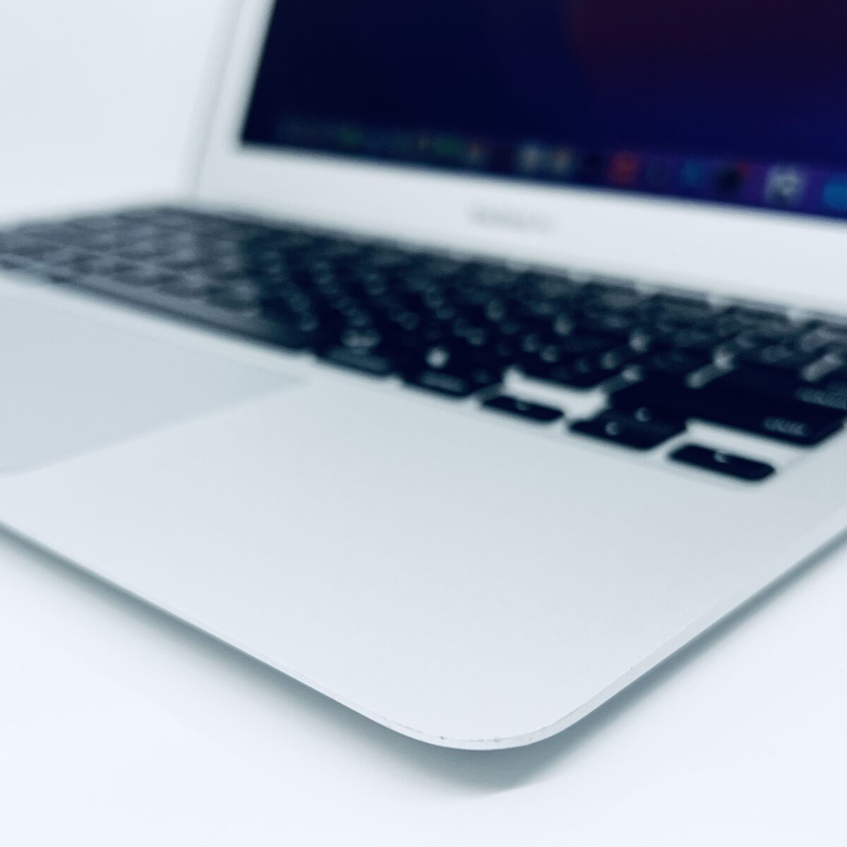 11.6" MacBook Air / Stock No – 7868226 - Image 4