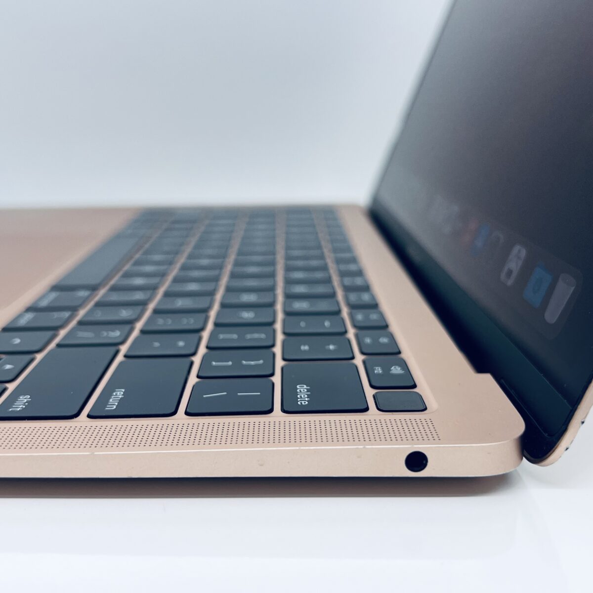 13.3" MacBook Air / Stock No – 7868238 - Image 3