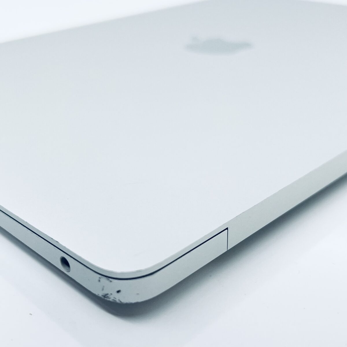 13.3" MacBook Air / Stock No – 7868234 - Image 11