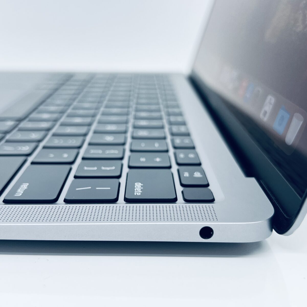 13.3" MacBook Air / Stock No – 7867591 - Image 3