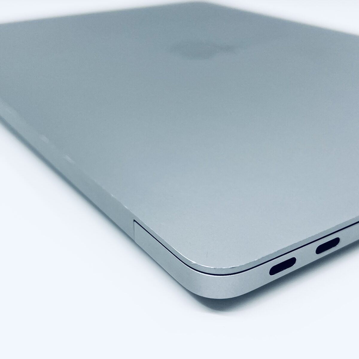 13.3" MacBook Air / Stock No – 7867591 - Image 13
