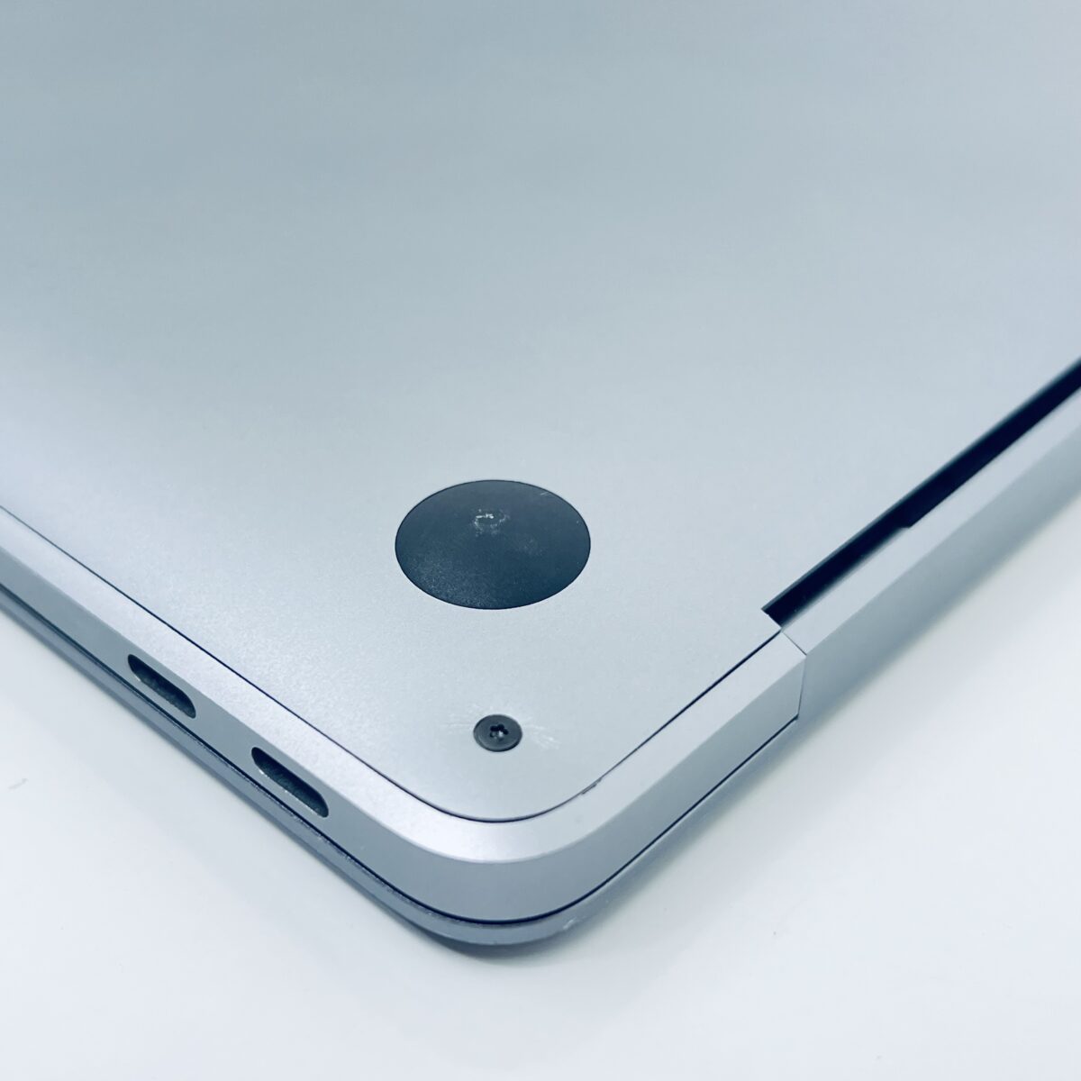 13.3" MacBook Air / Stock No – 7867591 - Image 18