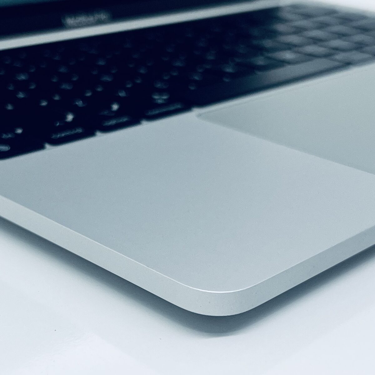 13.3" MacBook Pro M1 / 7868286 - Image 6
