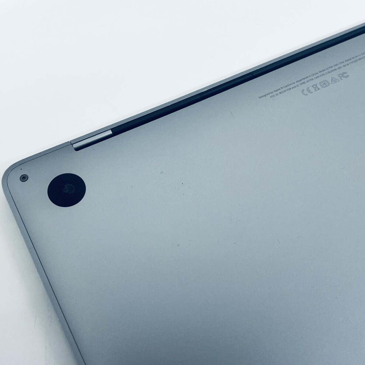 13.3" MacBook Pro / 7867596 - Image 17