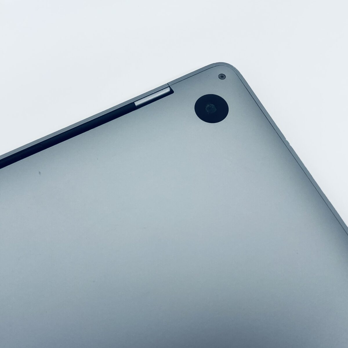 13.3" MacBook Pro / 7867596 - Image 18