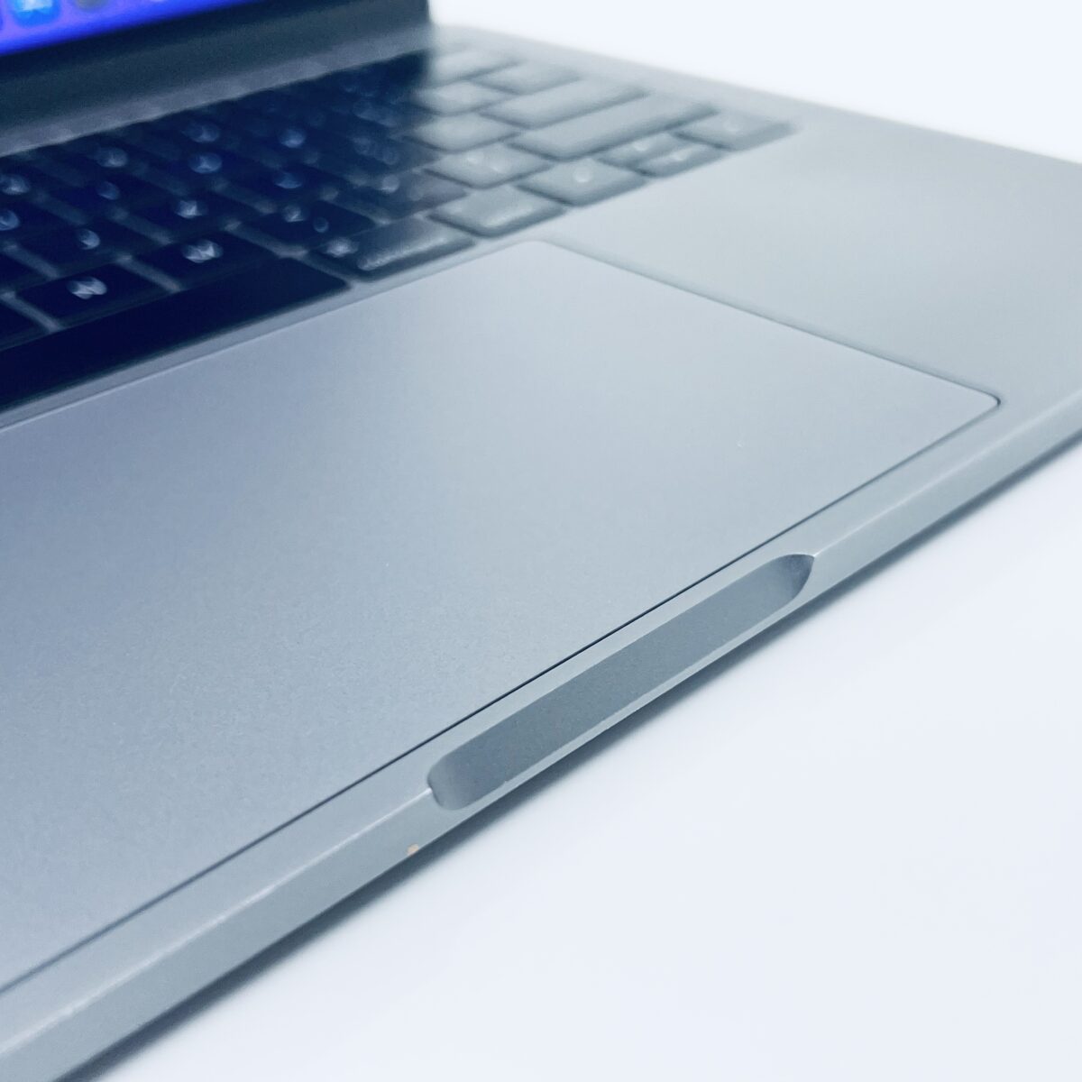 13.3" MacBook Pro / 7867571 - Image 5