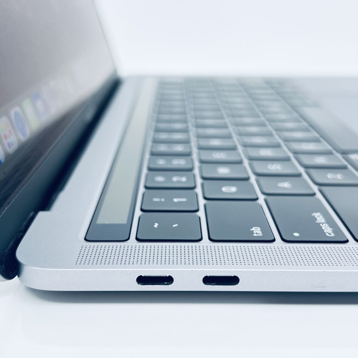 13.3" MacBook Pro / 7868251 - Image 6