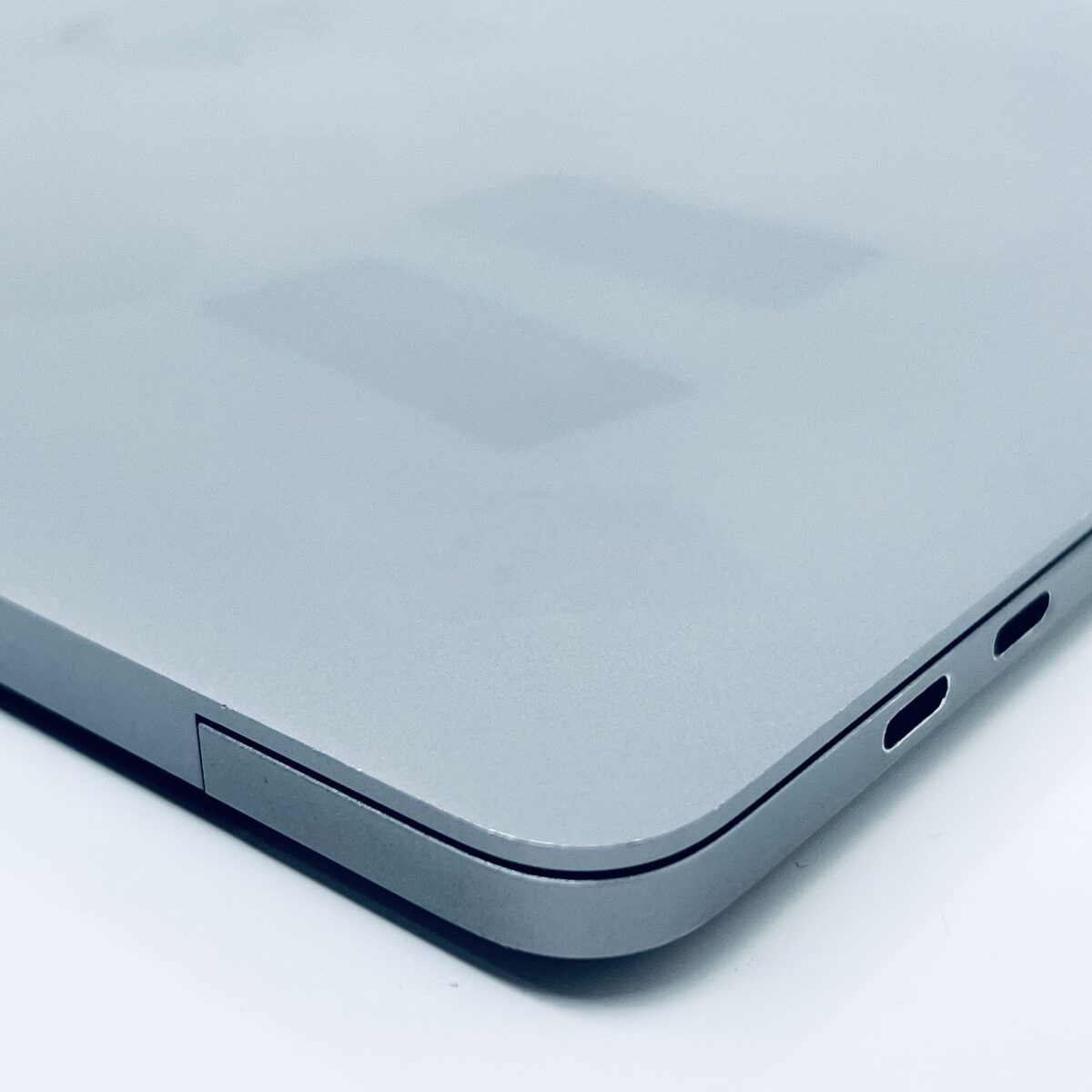 13.3" MacBook Pro / 7868128 - Image 12