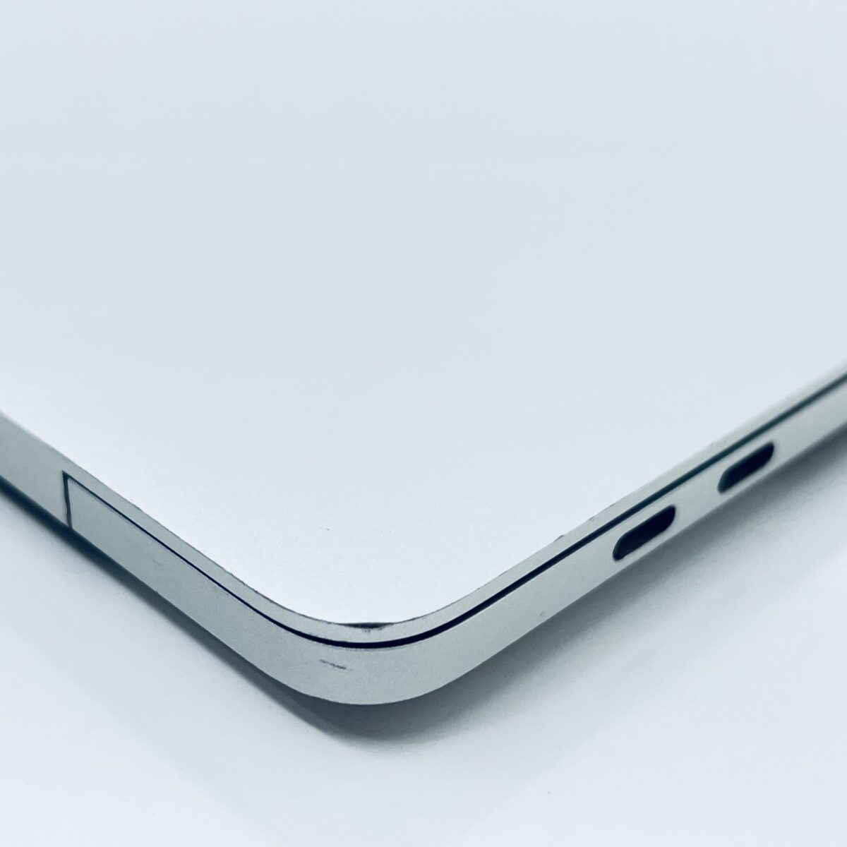 15.4" MacBook Pro / 7868222 - Image 15