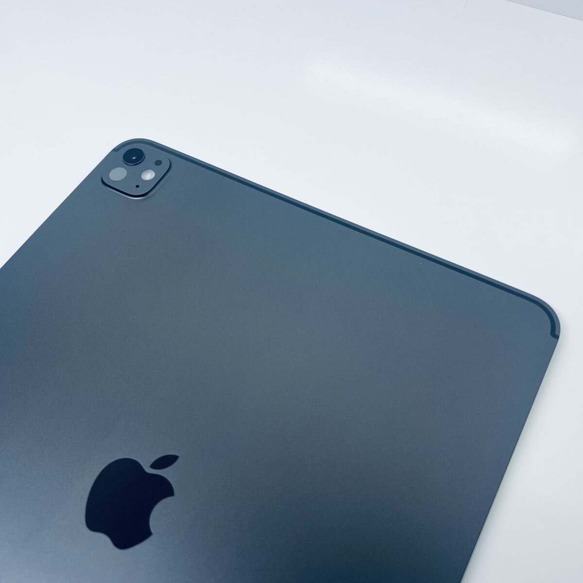 Like New - iPad Pro 13″ M4, 2024 / 7868262 - Image 9