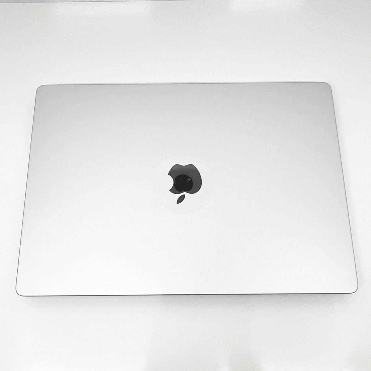 16" MacBook Pro M1 Max / 7868281 - Image 8