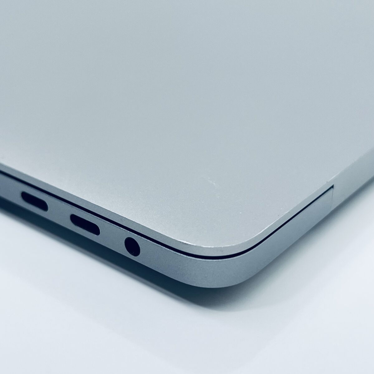 16" MacBook Pro / 7868270 - Image 10