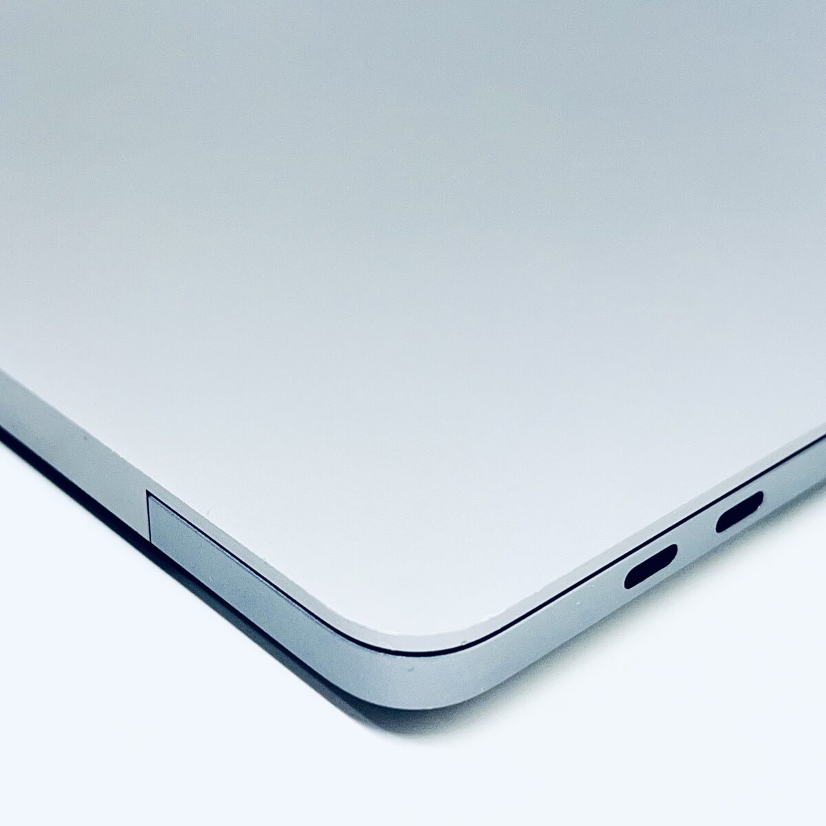 16" MacBook Pro / 7868270 - Image 11
