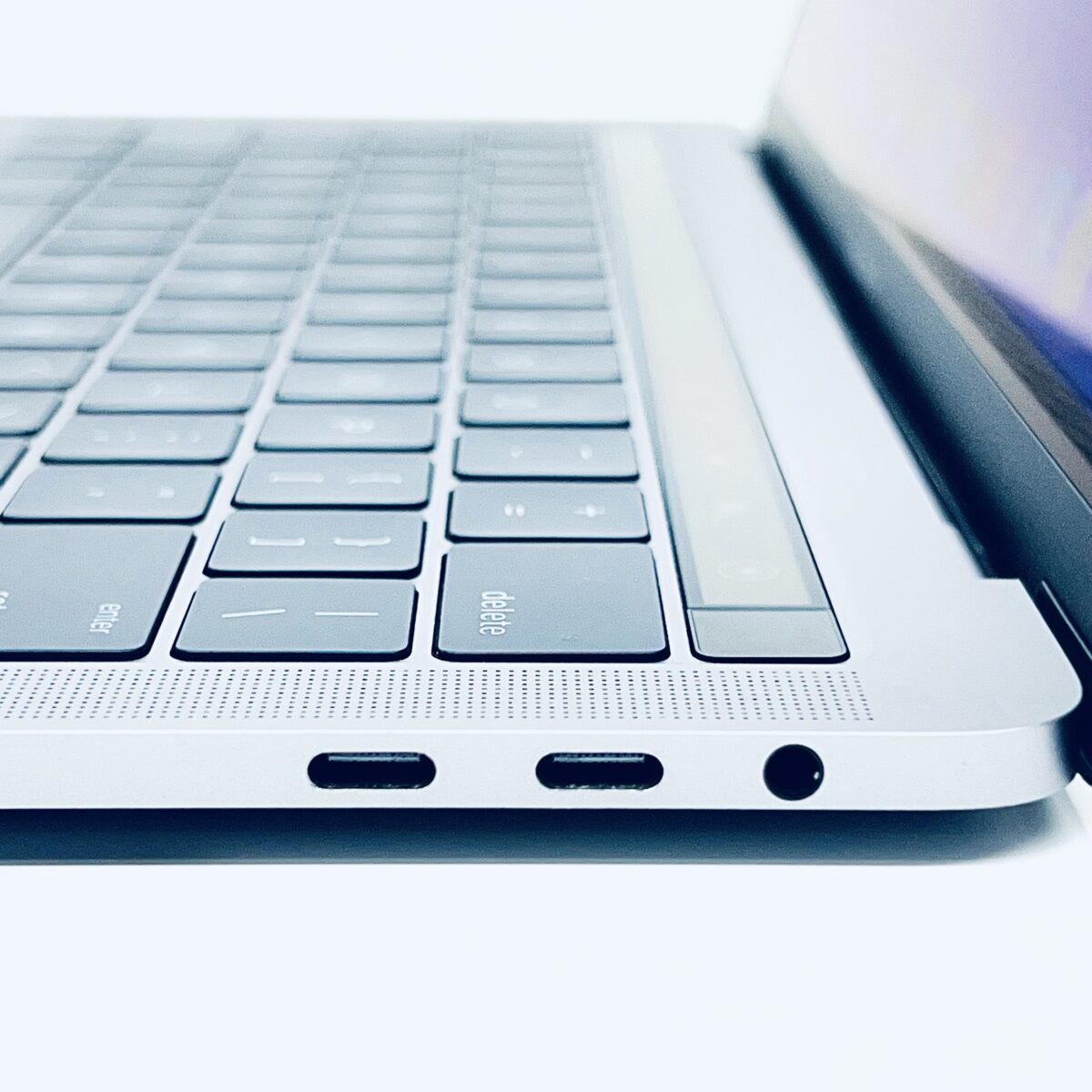 13.3" MacBook Pro / 7868271 - Image 3