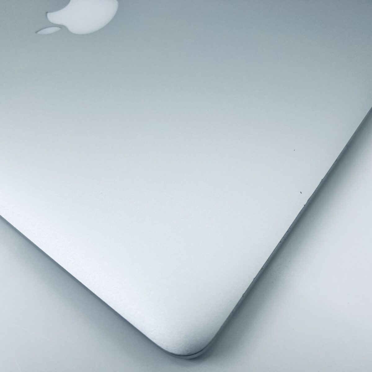 13.3" MacBook Pro / 7868272 - Image 9