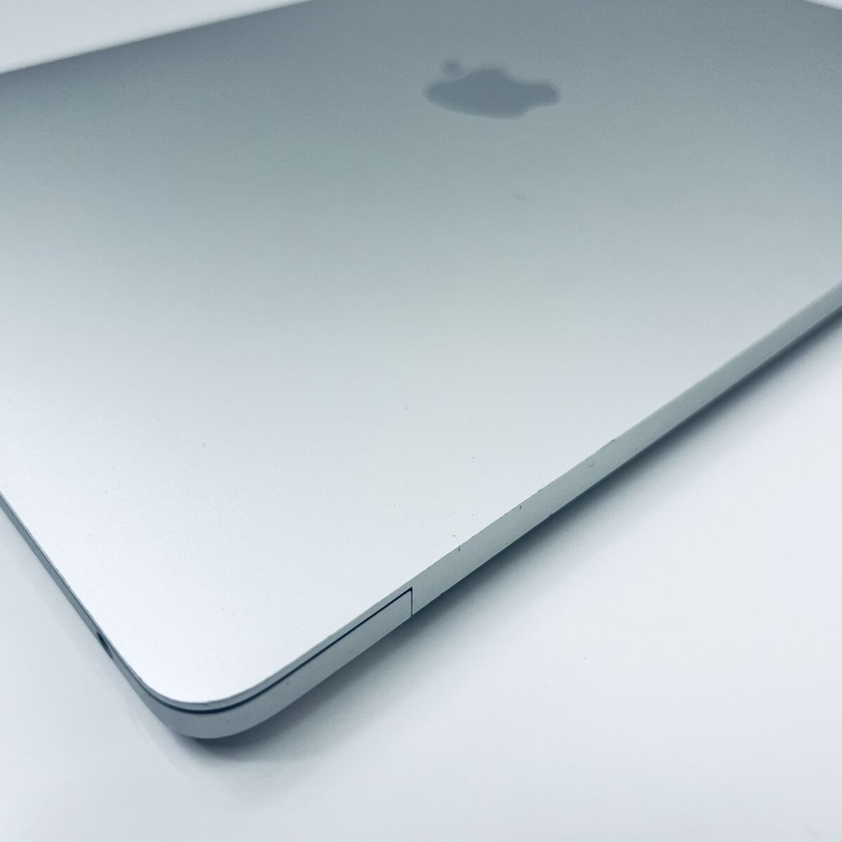 13.3" MacBook Pro / 7868288 - Image 13