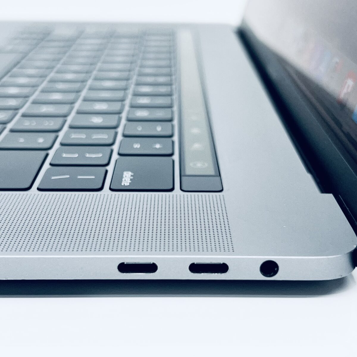 15.4" MacBook Pro / 7868264 - Image 3