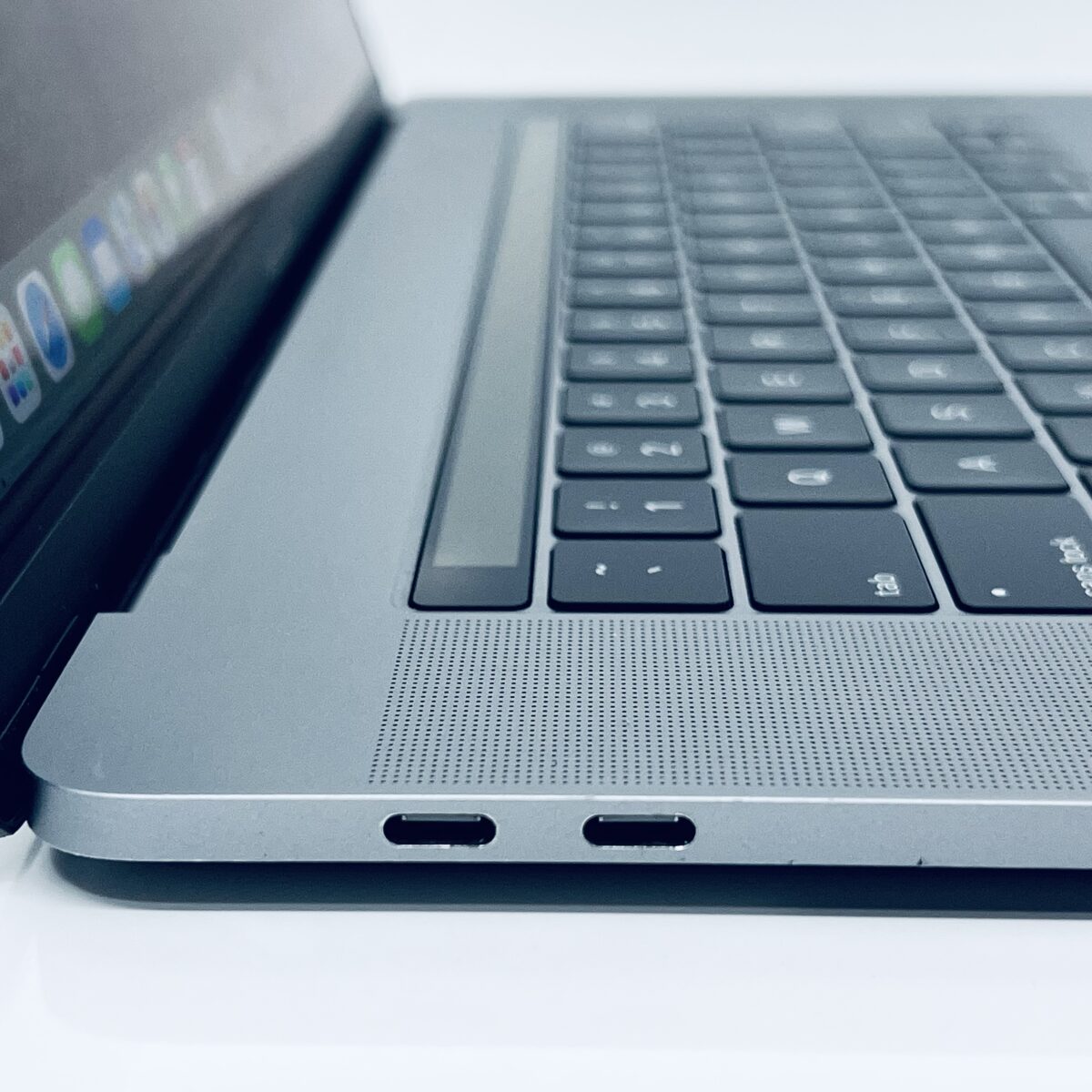 15.4" MacBook Pro / 7868264 - Image 6